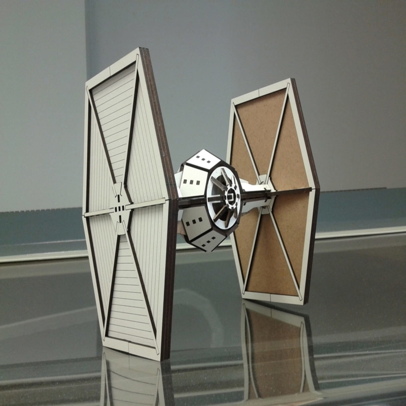 طرح و کراوات جنگنده جنگ ستارگان مناسب برای استفاده در دستگاه های cnc چوب و cnc لیزر - laser cut star wars tie fighter svg file