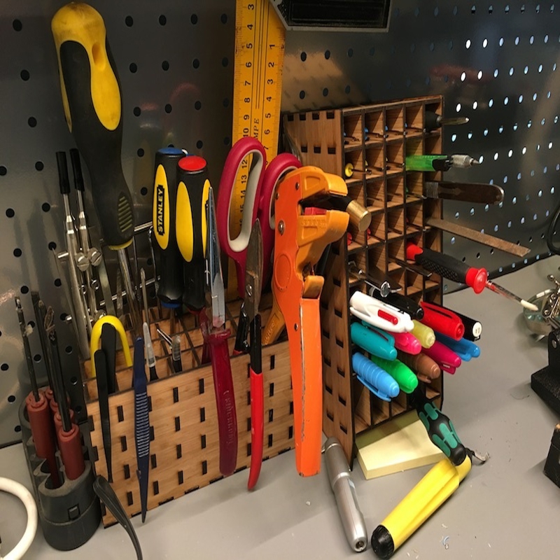 طرح 3 میلی‌متری میز کار مناسب برای استفاده در دستگاه های cnc چوب و cnc لیزر - laser cut workbench tool organiser 3mm dxf file