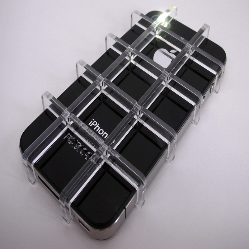 طرح قاب آیفون ۴ مناسب برای استفاده در دستگاه های cnc چوب و cnc لیزر - laser cut iphone 4 case dxf file