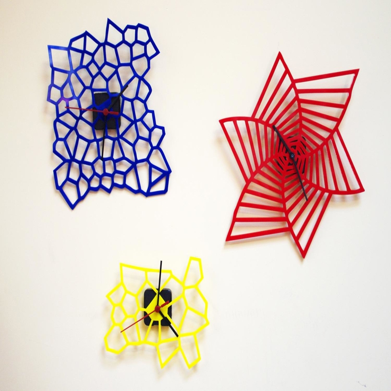 طرح ساعت دیواری اکریلیک اتاق کودک مناسب برای استفاده در دستگاه های cnc چوب و cnc لیزر - laser cut kids room acrylic wall clocks cdr file