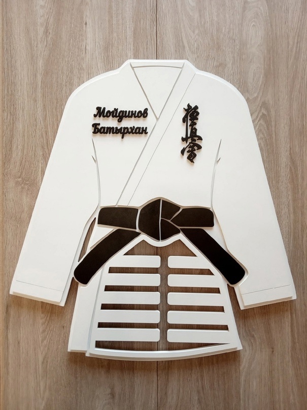طرح جا مدال کاراته مناسب برای استفاده در دستگاه های cnc چوب و cnc لیزر - laser cut karate medal holder cdr file