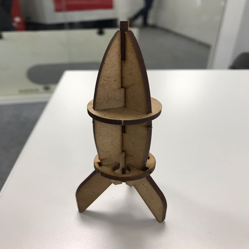 طرح موشک مناسب برای استفاده در دستگاه های cnc چوب و cnc لیزر - laser cut rocket template ai file