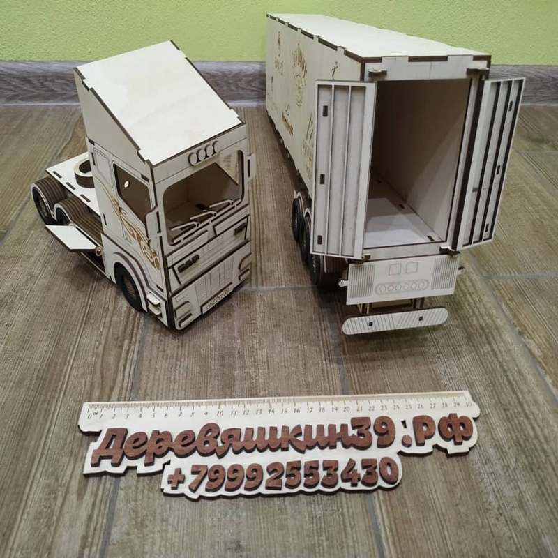 طرح کامیون اسباب بازی اسکانیا R580 مناسب برای استفاده در دستگاه های cnc چوب و cnc لیزر - laser cut kids toy truck scania r580 cdr file
