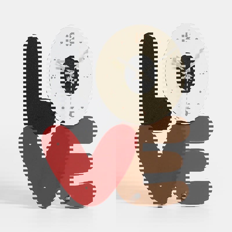 طرح ساعت دیواری حروف عاشقانه مدرن مناسب برای استفاده در دستگاه های cnc چوب و cnc لیزر - laser cut contemporary love letters wall clock