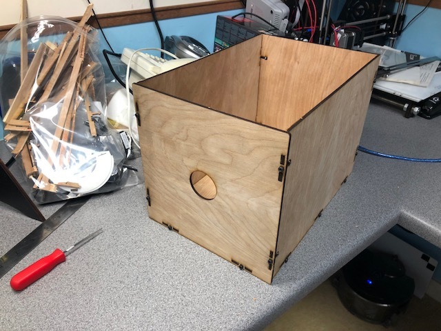 طرح جعبه کادویی ساده مناسب برای استفاده در دستگاه های cnc چوب و cnc لیزر - laser cut simple storage box dxf file