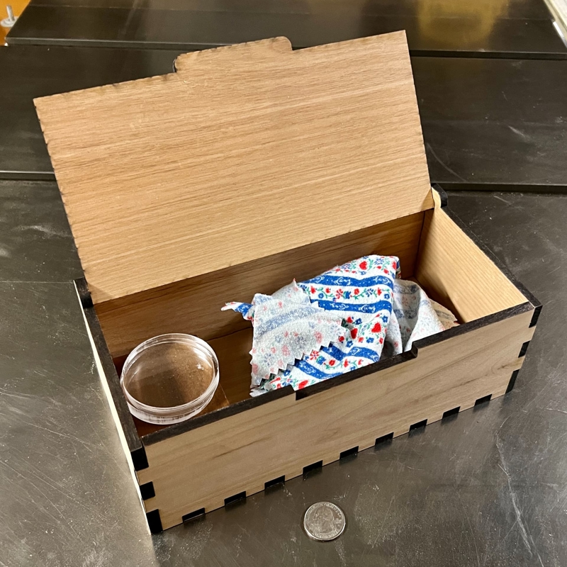 طرح جعبه لولایی مناسب برای استفاده در دستگاه های cnc چوب و cnc لیزر - laser cut hinged lid box svg file