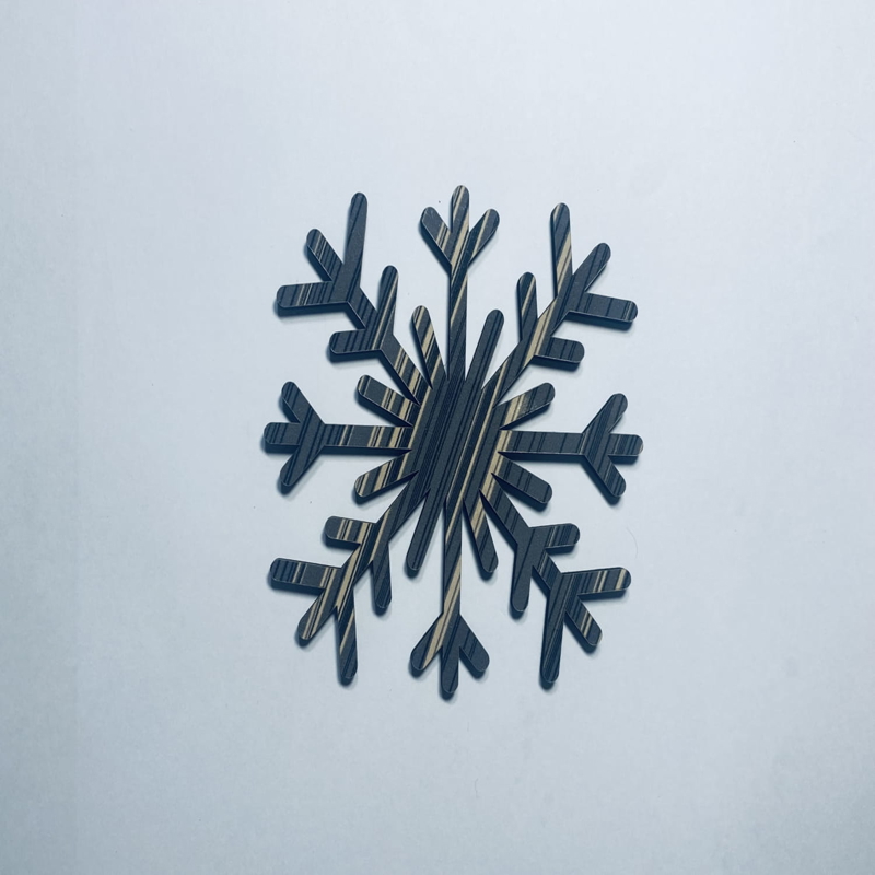 طرح دانه برف طرح چوب ناتمام مناسب برای استفاده در دستگاه های cnc چوب و cnc لیزر - laser cut unfinished wood snowflake cutout craft cdr file