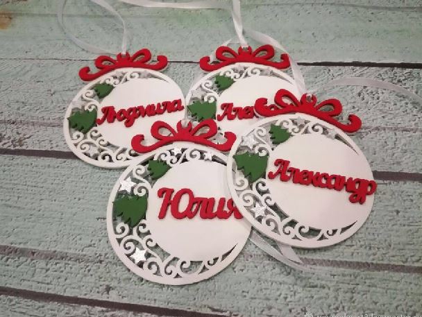 طرح آویزهای کریسمس چوبی شخصی مناسب برای استفاده در دستگاه های cnc چوب و cnc لیزر - laser cut wooden personalized christmas ornaments pendants cdr file