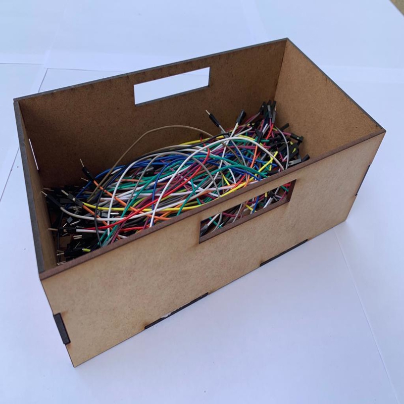 طرح جعبه چوبی با دسته، مناسب برای استفاده در دستگاه های cnc چوب و cnc لیزر - wooden box with handles laser cutting template dxf file