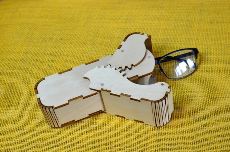 طرح جعبه عینک دنده دار مناسب برای استفاده در دستگاه های cnc چوب و cnc لیزر - laser cut geared glasses box svg file
