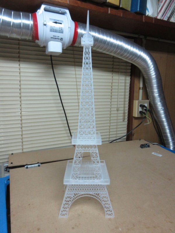 طرح برج ایفل با طرح اکریلیک مناسب برای استفاده در دستگاه های cnc چوب و cnc لیزر - laser cut acrylic eiffel tower dxf file