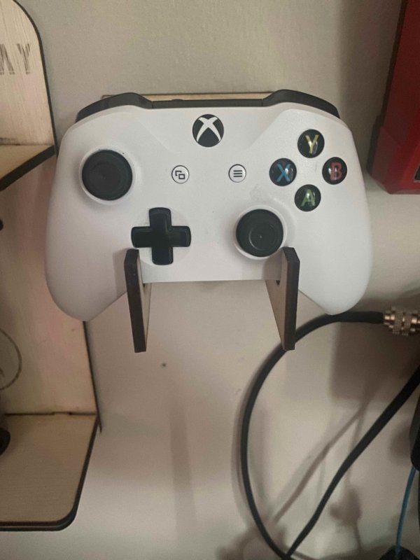 طرح پایه دسته ایکس باکس مناسب برای استفاده در دستگاه های cnc چوب و cnc لیزر - laser cut xbox controller stand dxf file