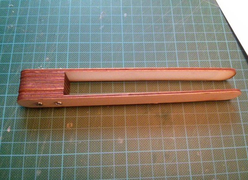 طرح انبر مناسب برای استفاده در دستگاه های cnc چوب و cnc لیزر - laser cut tongs svg file