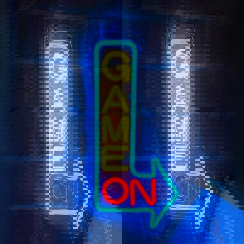طرح بازی روی علامت نئون فلش سمت راست، دکور اتاق بازی با نور LED مناسب برای استفاده در دستگاه های cnc چوب و cnc لیزر - laser cut game on right arrow neon sign led light game room decor