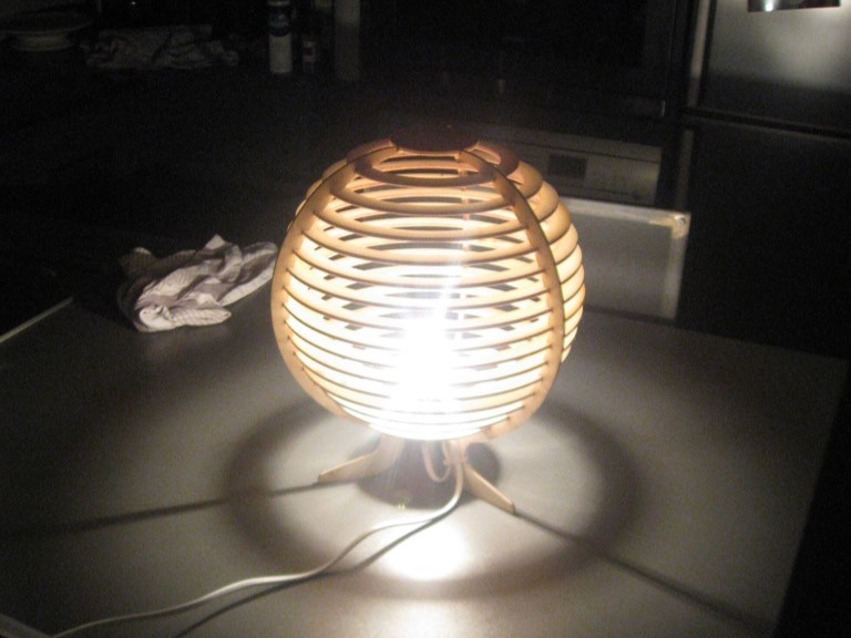 طرح چراغ کروی مناسب برای استفاده در دستگاه های cnc چوب و cnc لیزر - laser cut spherical lamp dxf file