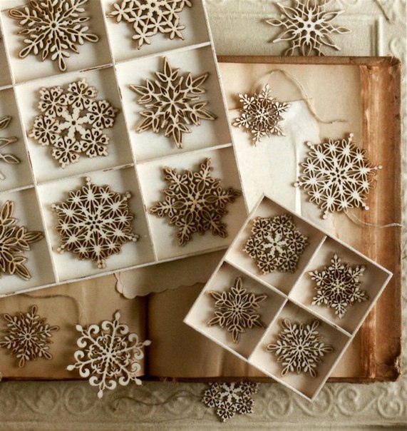 طرح دانه‌های برف درخت کریسمس مناسب برای استفاده در دستگاه های cnc چوب و cnc لیزر - laser cut christmas tree snowflakes cdr file