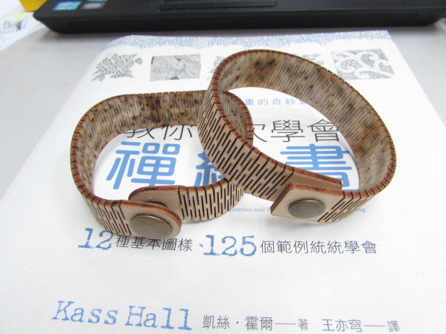 طرح دستبند چوبی مناسب برای استفاده در دستگاه های cnc چوب و cnc لیزر - laser cut wooden bracelet dxf file