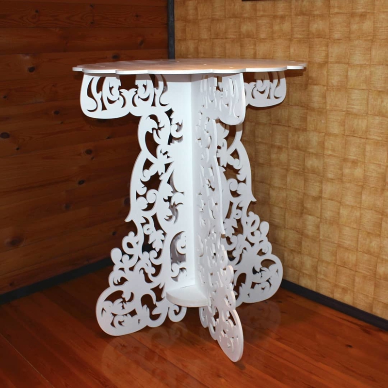 طرح میز تزئینی مناسب برای استفاده در دستگاه های cnc چوب و cnc لیزر - laser cut decorative accent table cdr file