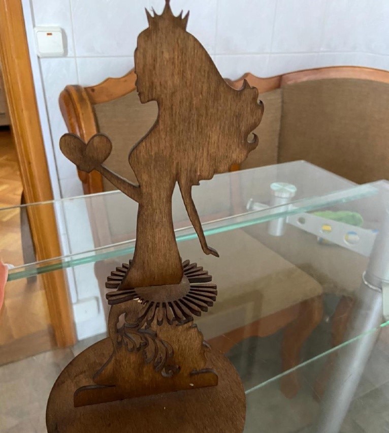 طرح جا دستمال سفره طرح تاج دختر مناسب برای استفاده در دستگاه های cnc چوب و cnc لیزر - laser cut crown girl napkin holder cdr file