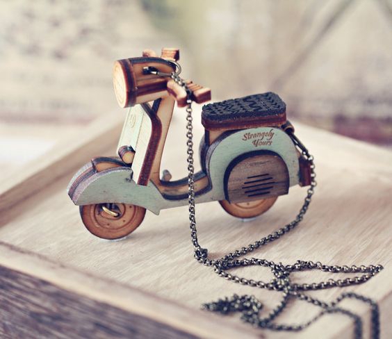 طرح اسکوتر چوبی وسپا مناسب برای استفاده در دستگاه های cnc چوب و cnc لیزر - laser cut wooden vespa scooter cdr file