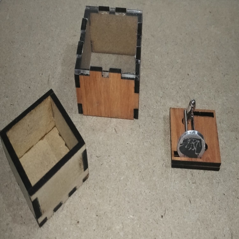 طرح جعبه دکمه سرآستین چوبی مناسب برای استفاده در دستگاه های cnc چوب و cnc لیزر - laser cut wooden cufflink box svg file