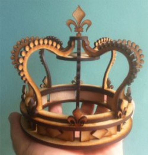 طرح سه بعدی تاج چوبی مناسب برای استفاده در دستگاه های cnc چوب و cnc لیزر - laser cut wooden crown 3d dxf file