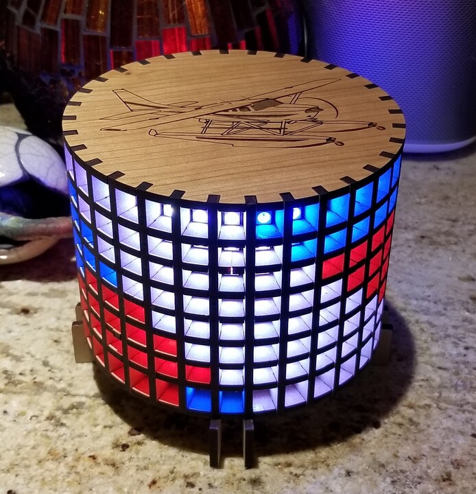 طرح لامپ ماتریسی چوبی مناسب برای استفاده در دستگاه های cnc چوب و cnc لیزر - laser cut wood matrix lamp svg file