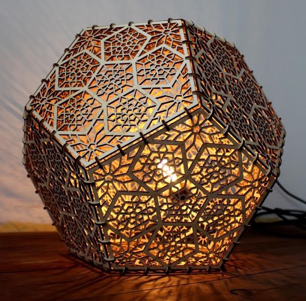 طرح چراغ سایه دوازده وجهی مناسب برای استفاده در دستگاه های cnc چوب و cnc لیزر - laser cut dodecahedron shadow lamp dxf file