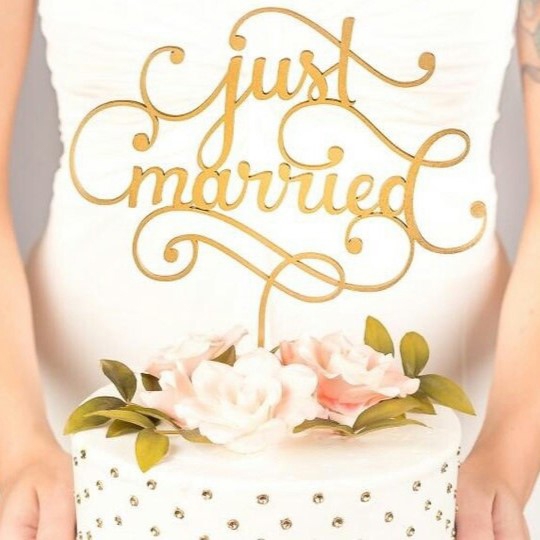 طرح رویه کیک عروسی طرح عروسی مناسب برای استفاده در دستگاه های cnc چوب و cnc لیزر - laser cut just married wedding cake topper cdr file