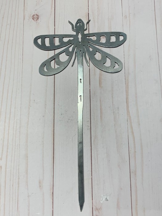 طرح تزئینات باغ سنجاقک مناسب برای استفاده در دستگاه های cnc چوب و cnc لیزر - laser cut garden decorations dragonfly garden stake dxf file