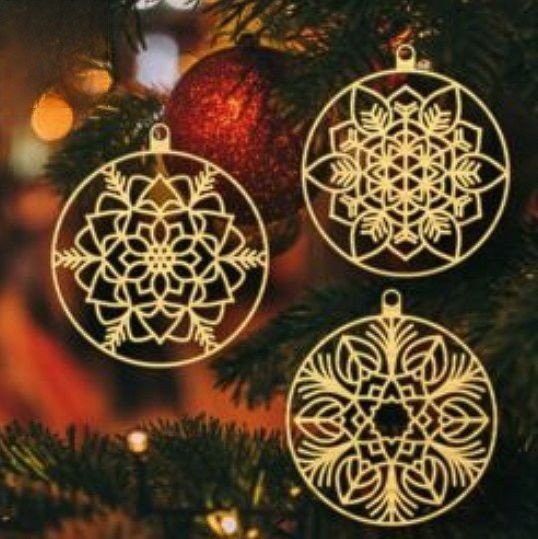 طرح توپ های دانه برف کریسمس مناسب برای استفاده در دستگاه های cnc چوب و cnc لیزر - laser cut christmas snowflake balls cdr file