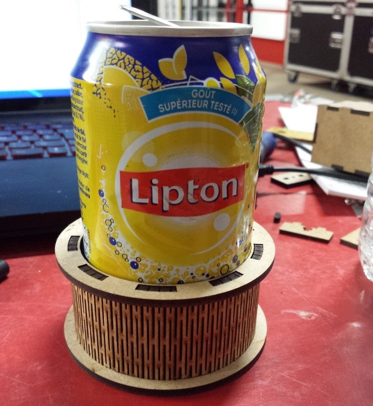 طرح جا لیوانی بطری نوشیدنی چوبی مناسب برای استفاده در دستگاه های cnc چوب و cnc لیزر - laser cut wooden drink bottle can cup holder dxf file