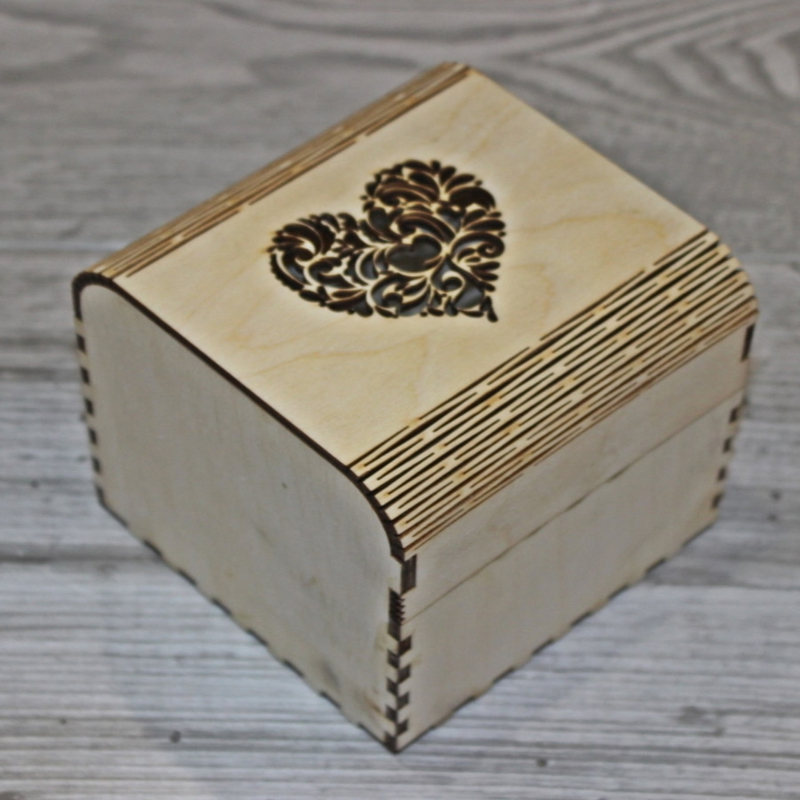 طرح جعبه کادو با درب تاشو مناسب برای استفاده در دستگاه های cnc چوب و cnc لیزر - laser cut gift box with folding lid cdr file