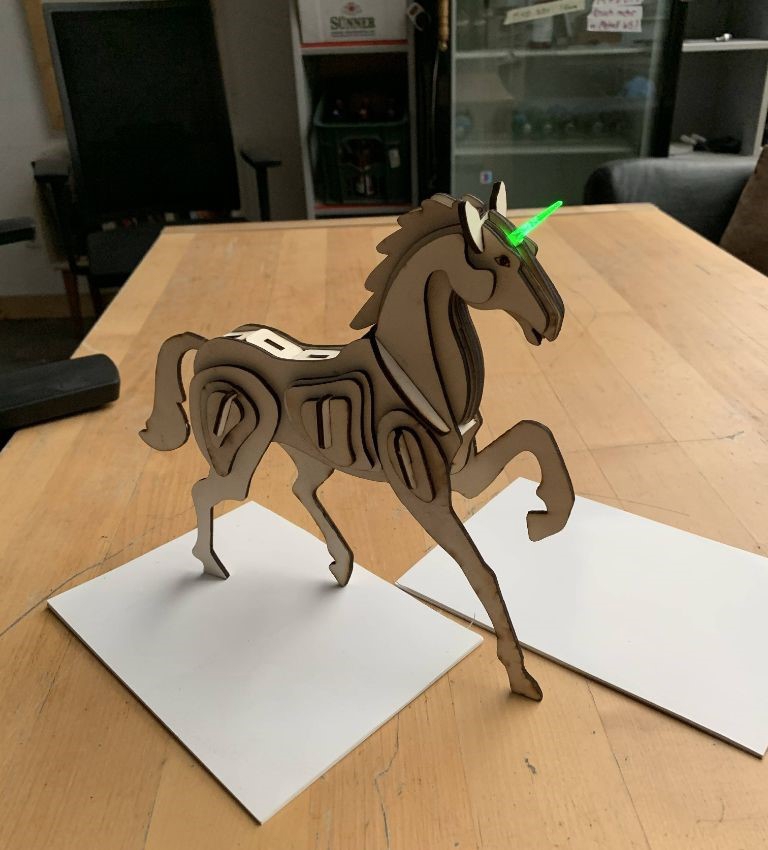 طرح و پازل سه بعدی اسب شاخدار مناسب برای استفاده در دستگاه های cnc چوب و cnc لیزر - laser cut unicorn 3d puzzle svg file