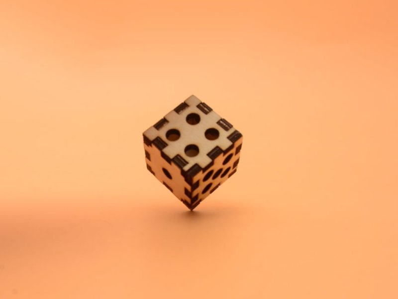 طرح تاس مناسب برای استفاده در دستگاه های cnc چوب و cnc لیزر - laser cut dice