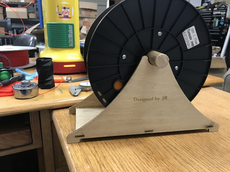 طرح نگهدارنده قرقره فیلامنت مناسب برای استفاده در دستگاه های cnc چوب و cnc لیزر - laser cut filament spool holder dxf file