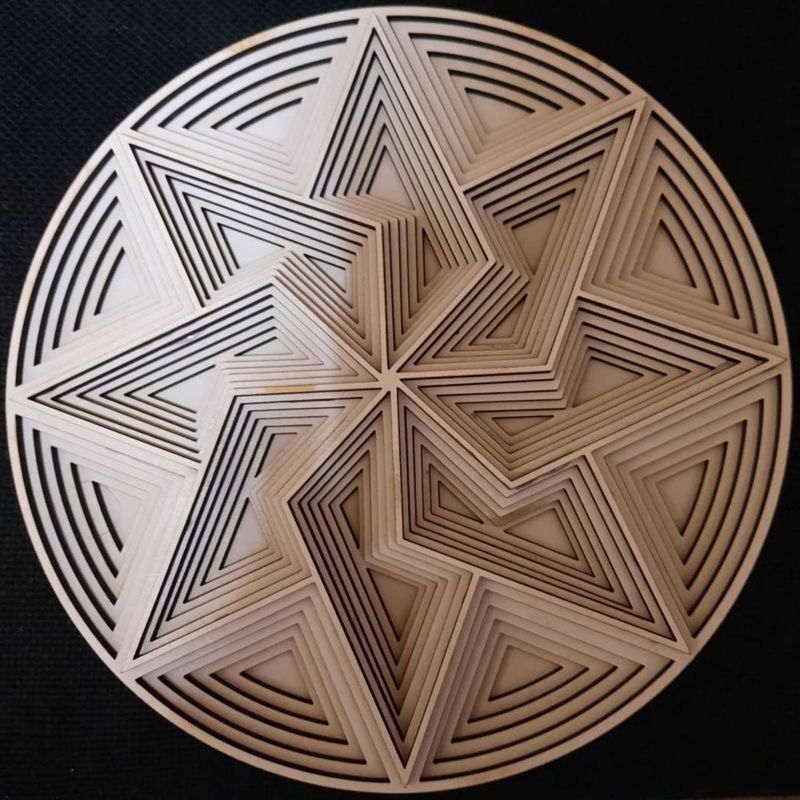 طرح ستاره چند لایه مناسب برای استفاده در دستگاه های cnc چوب و cnc لیزر - laser cut multi layer star decor svg file