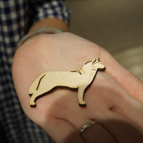 طرح سگ هاسکی چوبی مناسب برای استفاده در دستگاه های cnc چوب و cnc لیزر - laser cut wooden husky dog cdr file