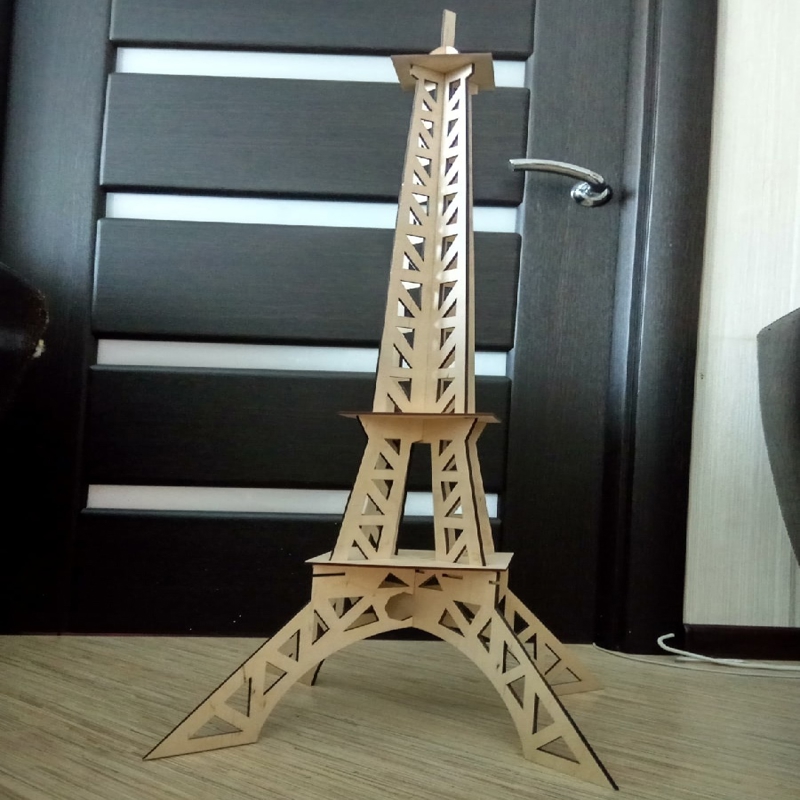 طرح برج ایفل چوبی مناسب برای استفاده در دستگاه های cnc چوب و cnc لیزر - laser cut wooden eiffel tower cdr file