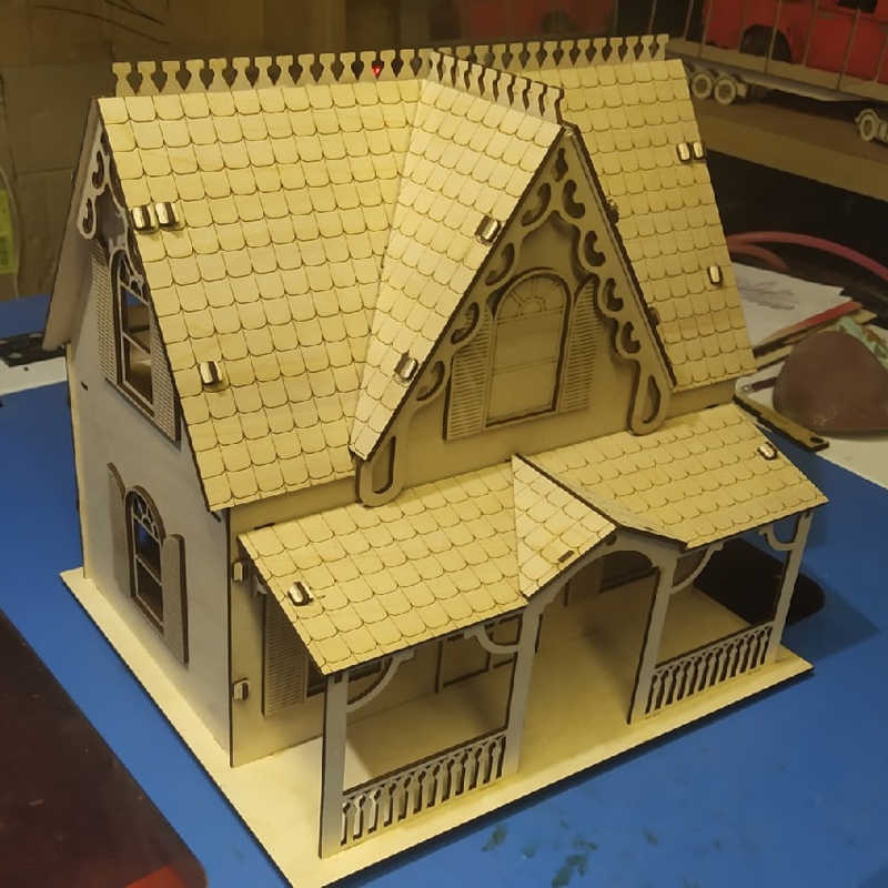 طرح خانه عروسکی چوبی تزئینی مناسب برای استفاده در دستگاه های cnc چوب و cnc لیزر - laser cut wooden decorative dollhouse cdr file
