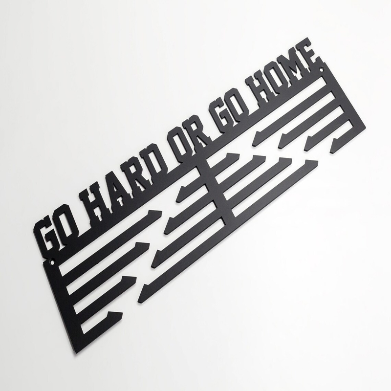 طرح مدال برو سخت یا برو به خانه مناسب برای استفاده در دستگاه های cnc چوب و cnc لیزر - laser cut go hard or go home medal hanger dxf file