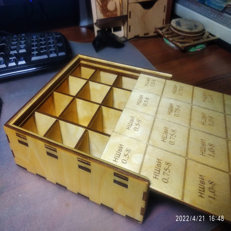 طرح جعبه نگهداری وسایل کوچک مناسب برای استفاده در دستگاه های cnc چوب و cnc لیزر - laser cut storage box for small items cdr file