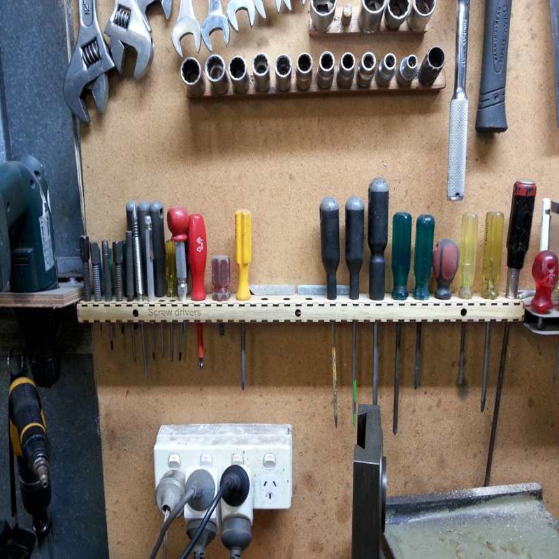 طرح جاکفشی دیواری پیچ گوشتی با ضخامت 3 میلی متر مناسب برای استفاده در دستگاه های cnc چوب و cnc لیزر - laser cut screwdriver wall rack 3mm dxf file