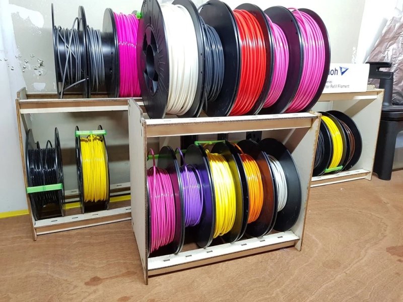طرح سیستم ذخیره‌سازی قرقره فیلامنت مناسب برای استفاده در دستگاه های cnc چوب و cnc لیزر - laser cut filament spool storage system svg file