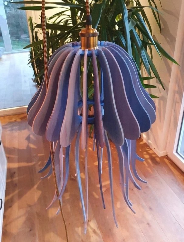 طرح لامپ عروس دریایی مناسب برای استفاده در دستگاه های cnc چوب و cnc لیزر - laser cut jellyfish lamps dxf file