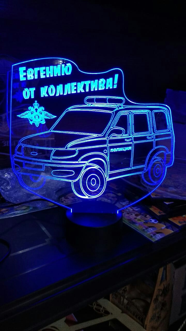 طرح چراغ توهم سه بعدی ماشین پلیس مناسب برای استفاده در دستگاه های cnc چوب و cnc لیزر - police car 3d illusion lamp cdr file