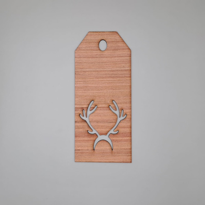 طرح پلاک هدیه چوبی گوزن نر مناسب برای استفاده در دستگاه های cnc چوب و cnc لیزر - laser cut stag wooden gift tag cdr file