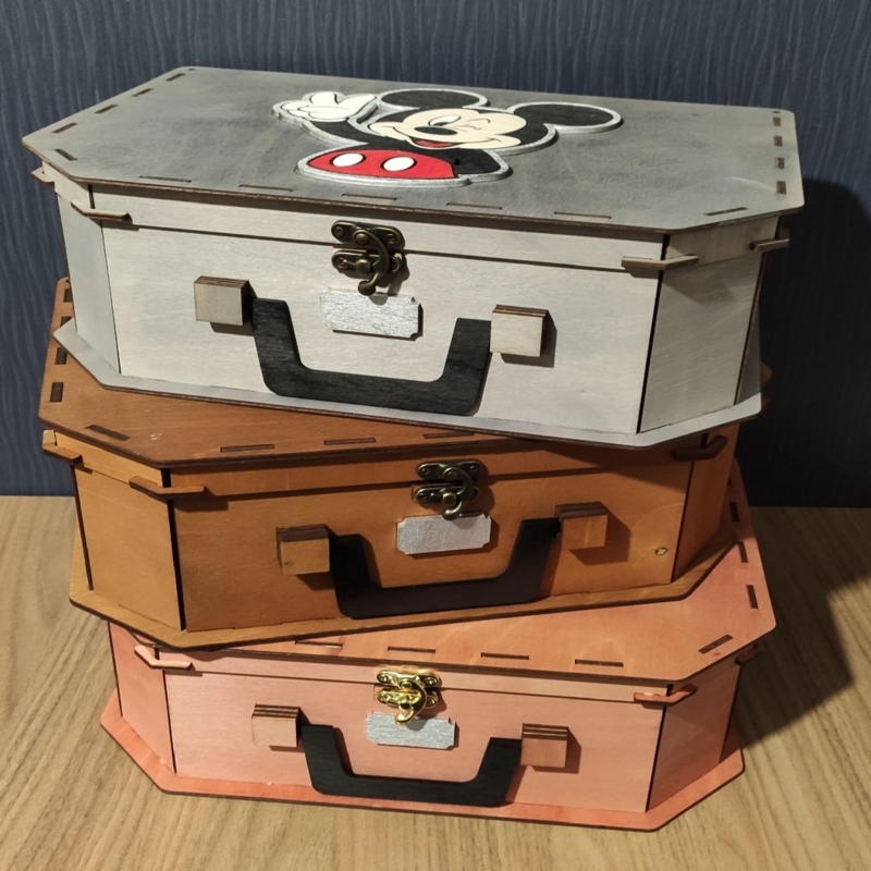 طرح جعبه کادو چمدان چوبی مناسب برای استفاده در دستگاه های cnc چوب و cnc لیزر - laser cut wooden suitcase gift box cdr file