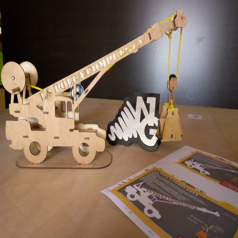 طرح پازل سه بعدی جرثقیل مناسب برای استفاده در دستگاه های cnc چوب و cnc لیزر - crane 3d puzzle cdr file