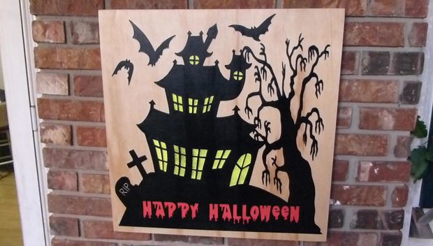 طرح علامت خانه ترسناک هالووین مناسب برای استفاده در دستگاه های cnc چوب و cnc لیزر - halloween spooky house sign dxf file